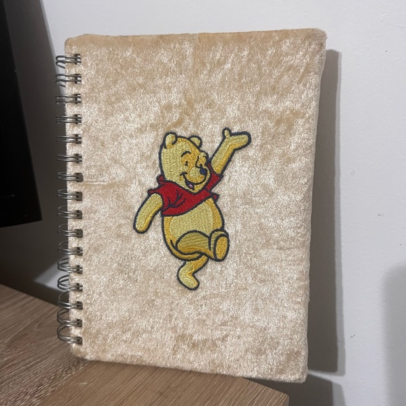 Vintage Disney Winnie-the-Pooh Journal Notebook - Picture 5 of 7